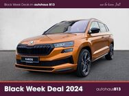 Skoda Karoq, 2.0 TSI Sportline, Jahr 2024 - Karlskron