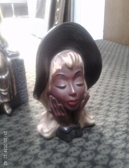 Cortendorf 3423 Sandfigur Spanierin Hände stützen Ihr Gesicht" um 1950 H:19 cm großer Hutkrempe Rockabilly - Sternenfels