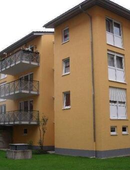 Helle 2-Zimmer-Wohnung, 1.OG mit Balkon, Tiefgaragenstellplatz und Keller zu verkaufen! - Chemnitz