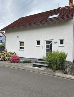 Preiswertes provisionsfreies, gepflegtes EFH mit Einliegerwohnung und gehobener Innenausstattung - Wörth (Rhein)