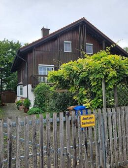 Familienfreundliches Haus mit Balkon und Terrasse in München Aubing - München