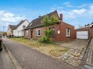 Freistehendes Einfamilienhaus mit Einliegerwohnung in Wassenberg - Wassenberg