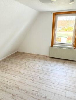 Absolut zentral. Saniertes und modernes Einfamilienhaus wartet auf DICH. Garten inklusive - Heide