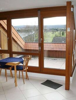 °°° SCHICKE DG-WOHNUNG MIT DACHTERRASSE, EBK UND TG-STELLPLATZ°°° - Karlsbad