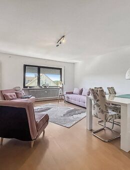 Gepflegte 3-Zimmer-Wohnung mit Balkon, Loggia und Garage in ruhiger Lage von Offenbach an der Queich - Offenbach (Queich)