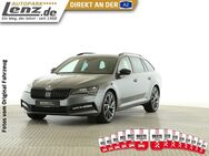 Skoda Superb, Combi Sportline, Jahr 2022 - Oelde Zentrum