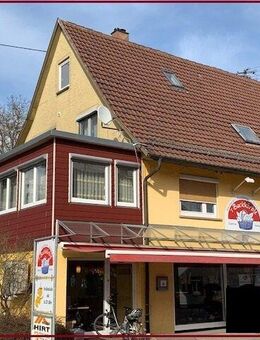 Doppelhaushälfte mit einer Wohnung und vermietetem Ladengeschäft - Oberndorf (Neckar)