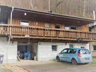 Renovierungsbedürftiges Einfamilienhaus mit ELW in Nohfelden im Bieterverfahren zu verkaufen - Nohfelden