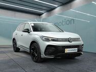 VW Tiguan, 2.0 TDI Der neue R-line BLACK-STYLE IQ-LIGHT, Jahr 2024 - München