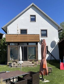 MIT BAUPLATZ: FLEXIBLES ZWEIFAMILIENHAUS - Buchloe