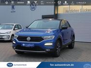 VW T-Roc, 1.5 TSI Style AID, Jahr 2020 - Rostock