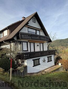 Gepflegtes Zweifamilienhaus mit ELW in Ortsrandlage - Baiersbronn