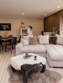 Charmante Eigentumswohnung mit Balkon, Terrasse und eigenem Garten in Lübbecke - Lübbecke