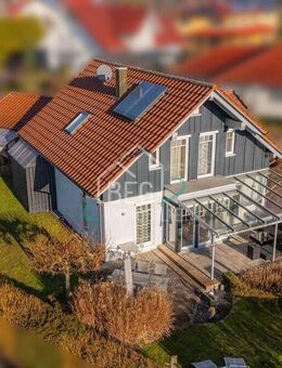 Familienfreundliches Einfamilienhaus mit Garten, Terrasse und Doppelgarage - Stimpfach