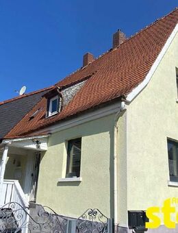 SIEDLUNGSHAUS - 1-2 -FAMILIENHAUS MIT NEBENGEBÄUDE, STELLPLÄTZEN UND GROßEM GARTEN! - Sulzbach (Main)