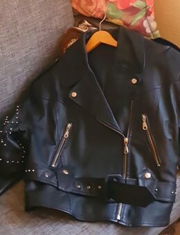 Damen Lederjacke mit Nieten Größe 38 - Stendal (Hansestadt)