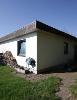 Gemütlicher Bungalow in 2. Reihe mit Kamin und Vollkeller - Henstedt-Ulzburg