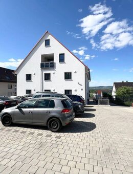 Garten inklusive *** NEUBAUQUALITÄT *** Terrassenwohnung mit 120 qm Garten und Personenaufzug - Heroldsberg