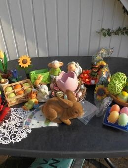 44 x Osterdeko Hasen Kranz Blumen Kerzen Deko Figuren Servietten Girlanden zus. 12,- - Flensburg
