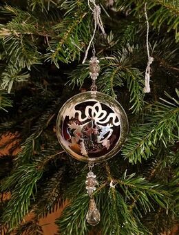 Weihnachtsdekoration für Tanne oder Fenster kugelförmig, Glocken, aus Metall - Essen