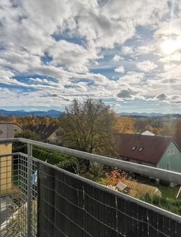 Sonnige, vollmöbilierte 3 Zimmer-Wohnung mit Süd-Balkon - Bergblick und Blick über Kempten! - Kempten (Allgäu)