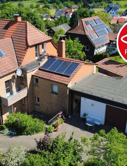 Zweifamilienhaus in idyllischer Umgebung! - Detmold