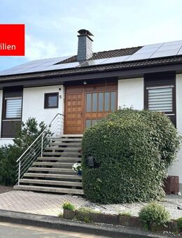 EFH mit ELW in ruhiger Ortsrandlage mit PV-Anlagen - Melsungen