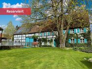 Exklusives Landleben in Perfektion! Traumhaftes Bauernhaus mit Pferdestall - Wiesenbach (Bayern)