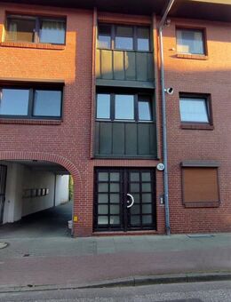 Vielseitig nutzbare 3-Zimmer-Wohnung mit Wintergarten und Terrasse in Elmshorn - Elmshorn