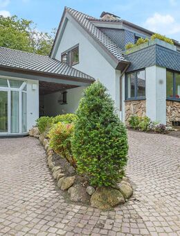 Herrschaftliche Villa in zweiter Reihe an der Kieler Förde - Ein Juwel in Kitzeberg - Heikendorf