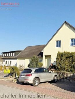Vielseitiges Einfamilienhaus mit separater Gewerbeeinheit in ruhiger Lage - Sulzbach-Rosenberg