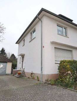 Investitionsobjekt: vermietetes 3-Familienhaus mit 2 Garagen, zentrumsnah in Leichlingen - Leichlingen (Rheinland, Blütenstadt)