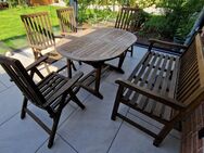 Komplette Sitzgruppe aus Massiv-Teakholz - Essen