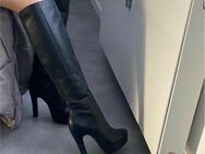 👠 Zahle gutes TG 💶 wenn du mich auf deine Stiefel kommen lässt 💦👢 - Wertingen