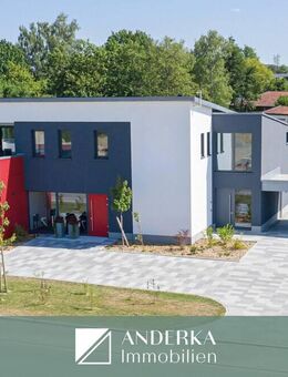 Knapp 300 m² Fläche: Nachhaltiges Arbeiten trifft luxuriöses Wohnen in harmonischer Architektur. - Ursberg