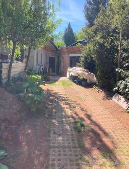 Garten mit Gebäude in Gera OT Poris-Lengefeld - Gera