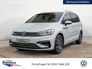 VW Touran, 2.0 TDI, Jahr 2022 - Potsdam