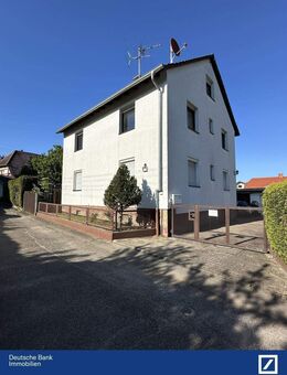 Familien(t)raum mit Platz für Generationen-Zweifamilienhaus mit Garten, Scheune,Werkstatt und groß. Innenhof - Karlsbad