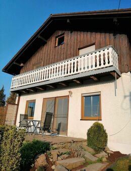 I. I. TEAM: charmantes Einfamilienhaus in ruhiger, ländlicher Gegend, sehr gut vermietet, super Rendite! - Griesstätt