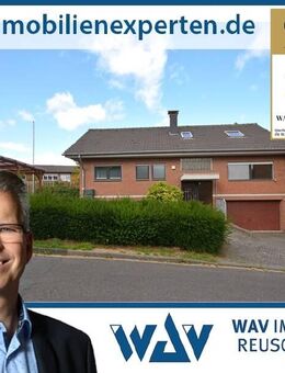 Geräumiges Mehrgenerationenhaus mit Blick ins Grüne in Hemmerich - Bornheim (Nordrhein-Westfalen)