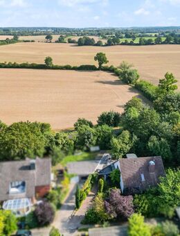 Großzügiges Einfamilienhaus mit zwei Terrassen und Balkon wartet auf Ihre Ideen - Neuwittenbek