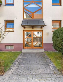 Extravagante Studiowohnung im Herzen von Bischweier mit Balkon, 2 xTG-Stellplatz + 1x Außenstellplatz - Bischweier