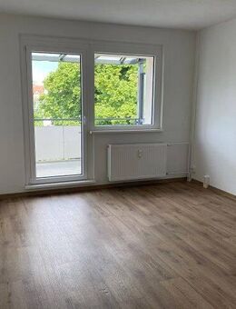 Sanierte Singlewohnung mit Balkon! - Oschersleben (Bode)