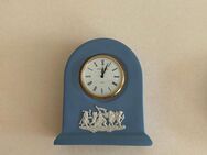 Zierliche Wedgwood Uhr Jasperware blau England - Lorsch (Karolingerstadt)