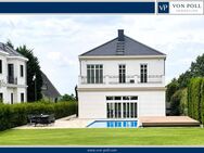 VON POLL - BAD HOMBURG: Energieeffiziente Villa mit Pool und 3 Garagen in einzigartiger Blicklage - Bad Homburg (Höhe)