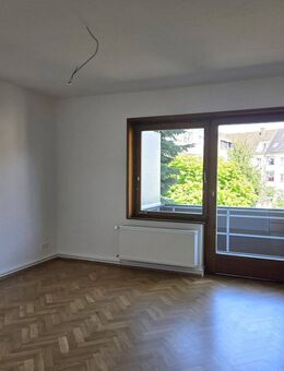 Sanierte schicke 2-Zimmer-Wohnung mit Balkon in Hannover-Vahrenwald! - Hannover