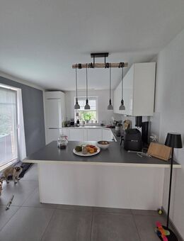 Stilvolles Einfamilienhaus mit umweltfreundlicher Ausstattung in traumhafter Umgebung - Bienenbüttel