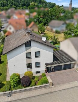 Schlossblick! Großzügiges Zweifamilienhaus in Fischbachtal - Fischbachtal