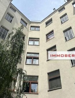 IMMOBERLIN.DE - Tolle Stuck-Altbauwohnung in Trendlage beim Tempelhofer Feld - Berlin