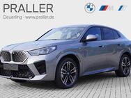 BMW iX, 2 eDrive20 M Sport CurvedDisplay DrivingAssistant, Jahr 2022 - Deuerling